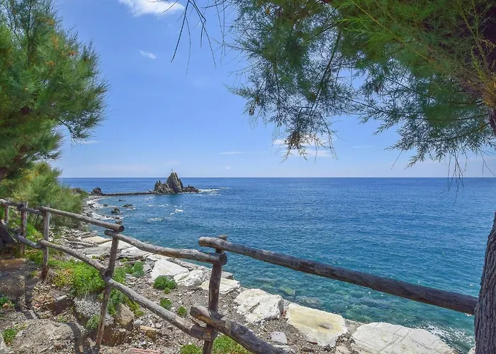 Beautiful In * Moneglia